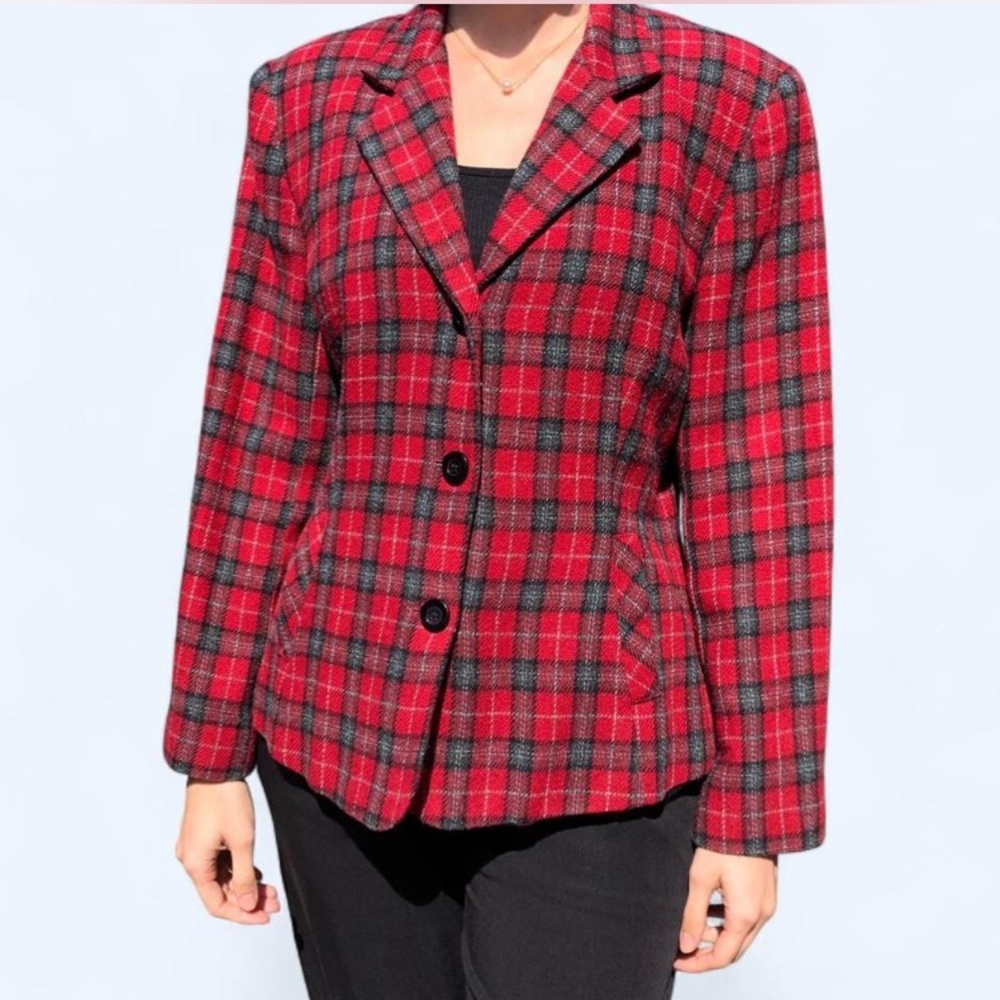 90s Plaid Women's Jacket - Red and Black